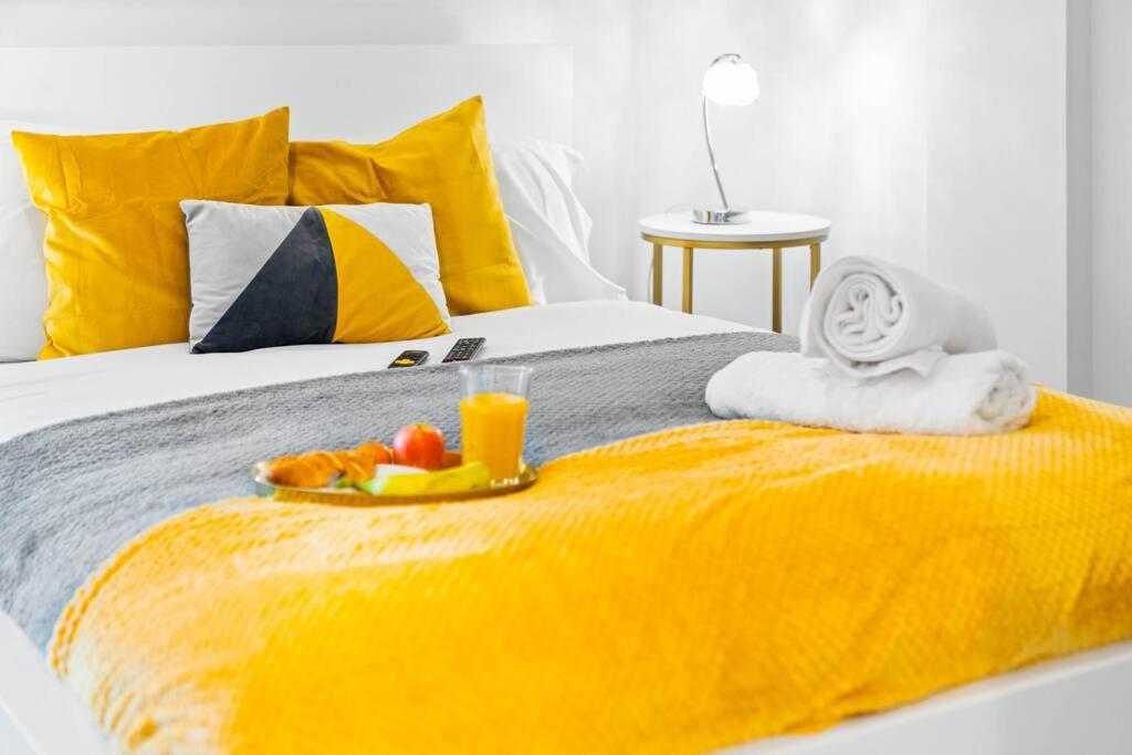 Stylish 2 Bedroom Apartment Close To Everything Birmingham Esterno foto