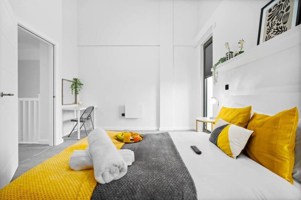 Stylish 2 Bedroom Apartment Close To Everything Birmingham Esterno foto